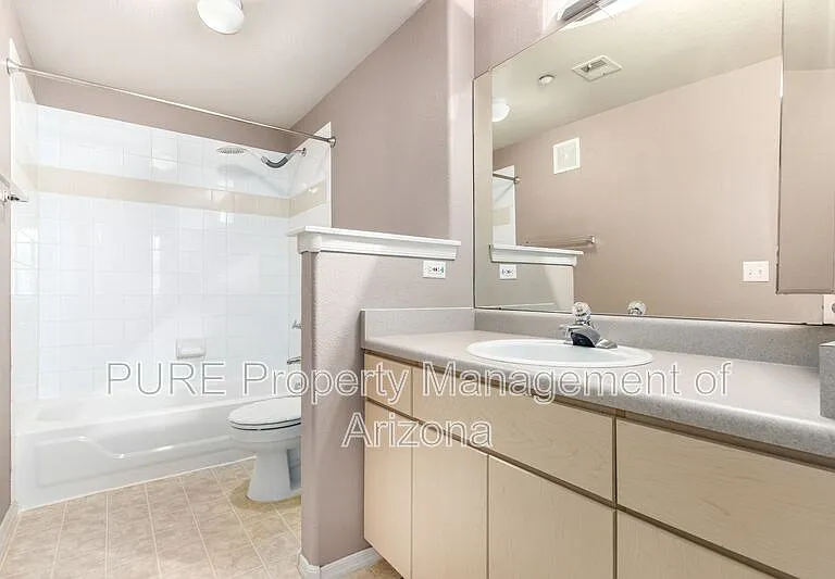 5303 N 7th St #324 — Photo 19