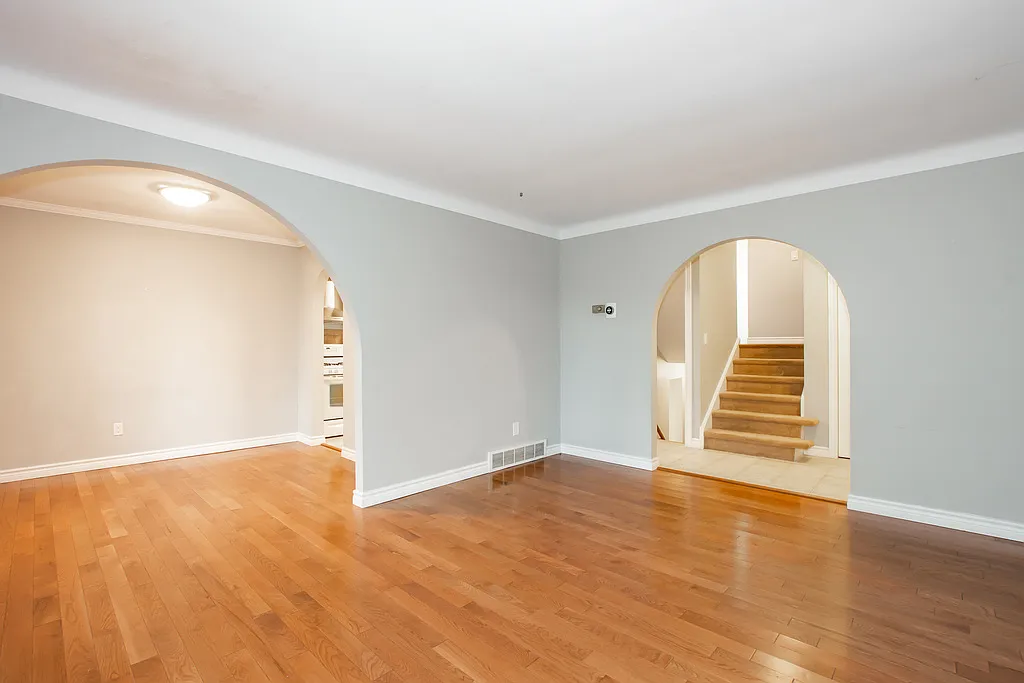 7306 Westfield Drive — Photo 2