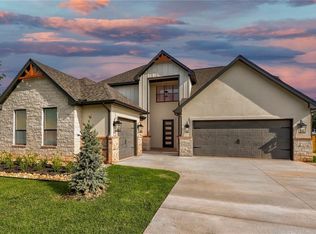 2244 Jackson Ln, Blanchard, OK 73010