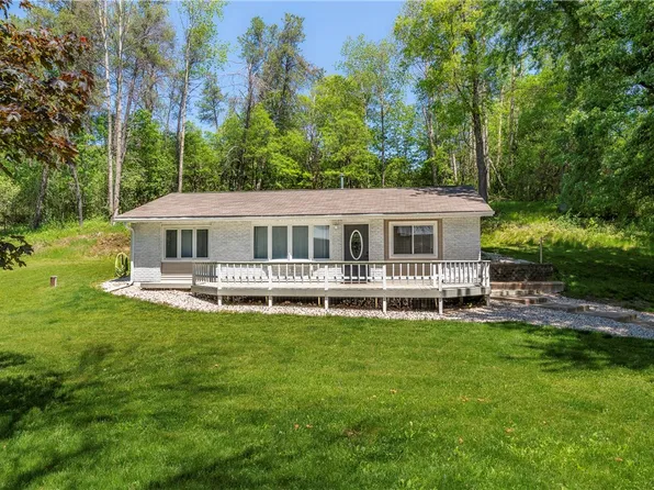 3906 Woodland Court, Eau Claire, WI 54703