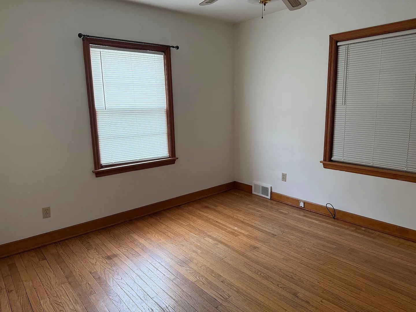 2 bed, 1278 sqft, $1,850 — Photo 3