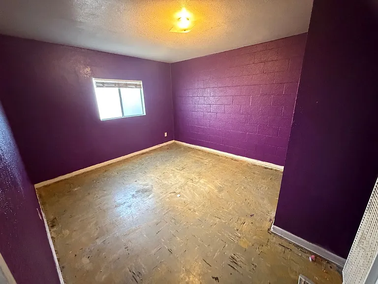 1033-1037 Alvarado Dr SE — Photo 19