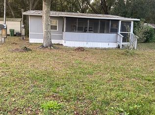 121 Davis Lake Rd, Palatka, FL 32177