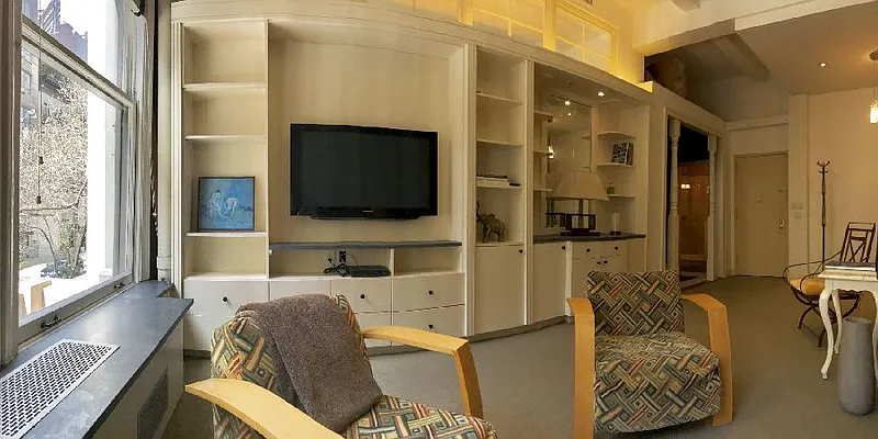 Sold by Flat Iron Real Estate | media 24