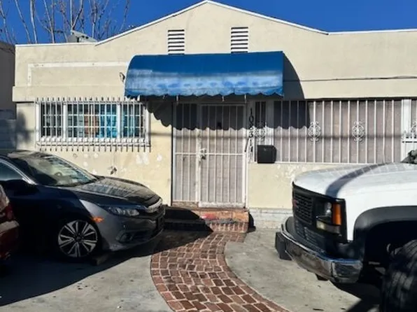 10831 Magnolia Blvd, North Hollywood, CA 91601