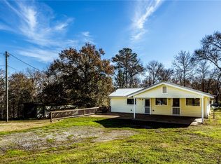 4 Rainbow Dr, Huntsville, TX 77320