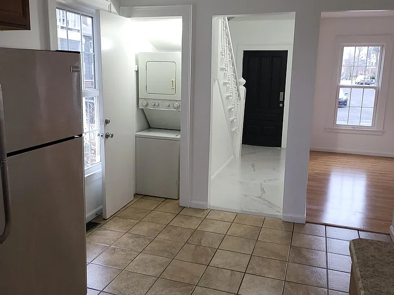 138 Greenwich Ave — Photo 10