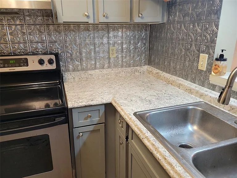 1808 Northlake Dr #1808 — Photo 17