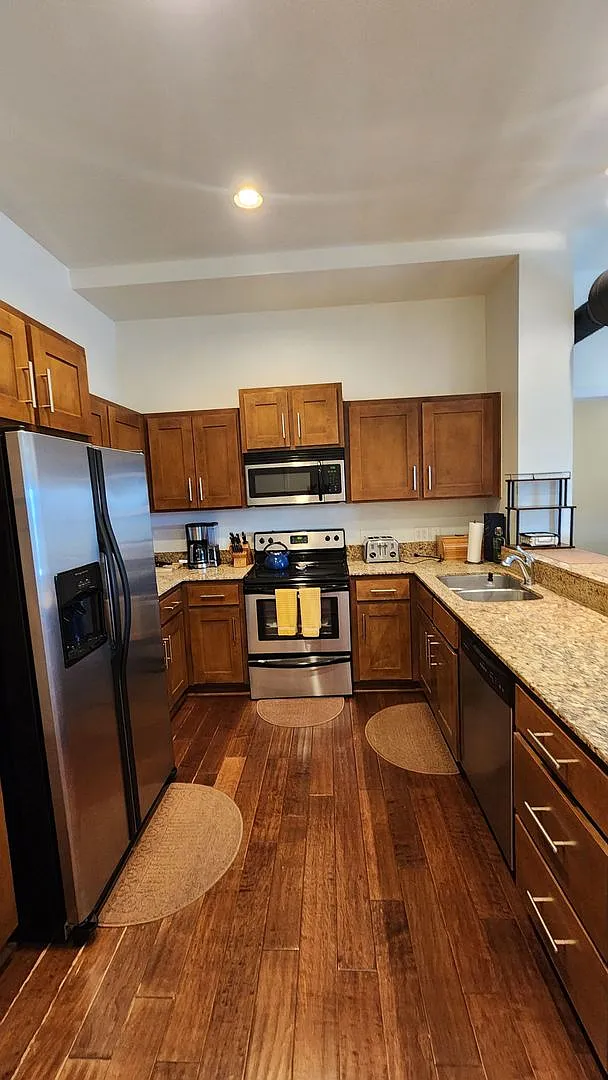 Amazing 2 Bed 2 Bath Condo in The Lofts at Maywood Park Downtown OKC — Photo 4