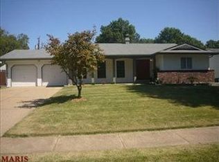 1473 Kingsford Dr, Florissant, MO 63031