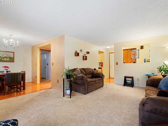 5th image of 8309 NE 28th Ct