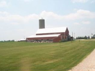 812 Brandes Rd, Chilton, WI 53014