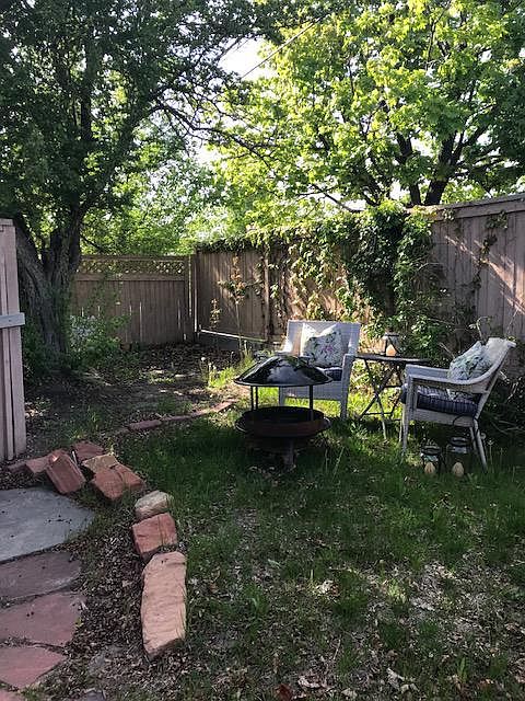 Private fenced yard for your pooch!
