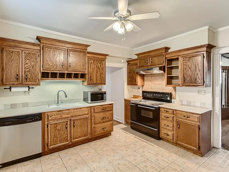 544 Onwentsia Ave #1 — Photo 8