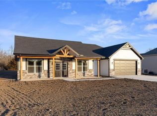 327 NE 51st Rd, Warrensburg, MO 64093