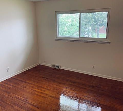2nd image of 5892 White Pine Dr