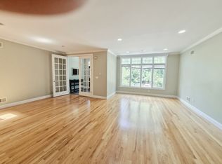 2 Candlewood Dr #2, Old Tappan, NJ 07675