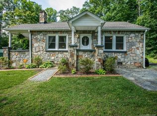 367 Old Clear Creek Rd, Hendersonville, NC 28792