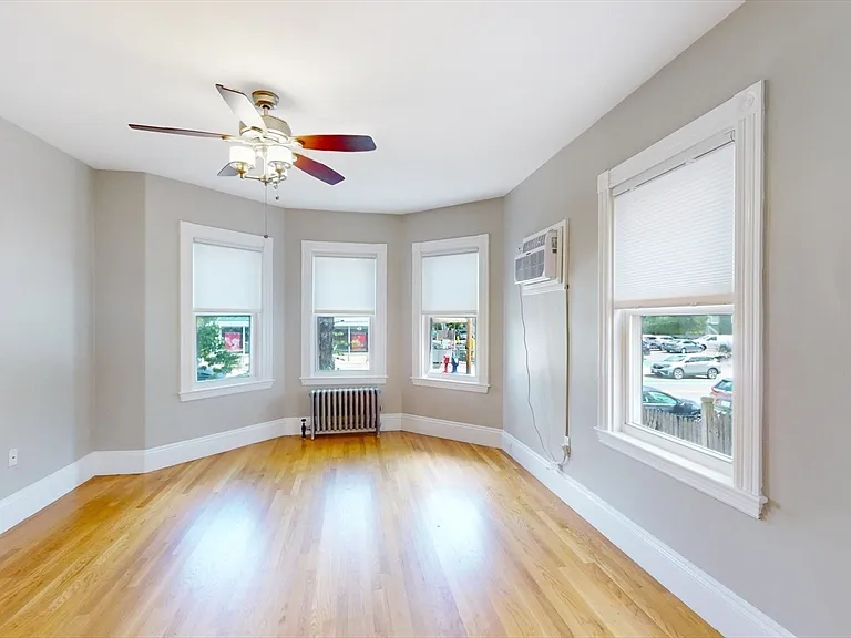 50 Beacon St #1 — Photo 4