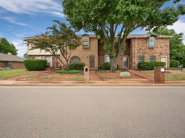 10504 White Oak Canyon Rd — Photo 1