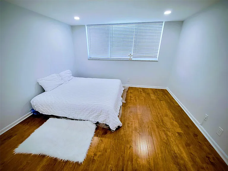9411 N Hollybrook Lake Dr #209 — Photo 7