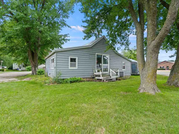 608 E Ave, Kalona, IA 52247