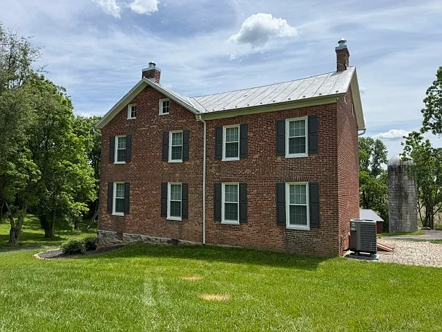 1361 Old Manchester Rd — Photo 77