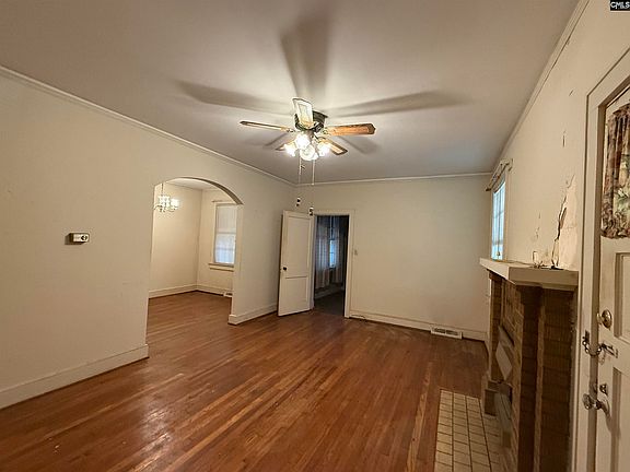 5th image of 4921 Colonial Dr