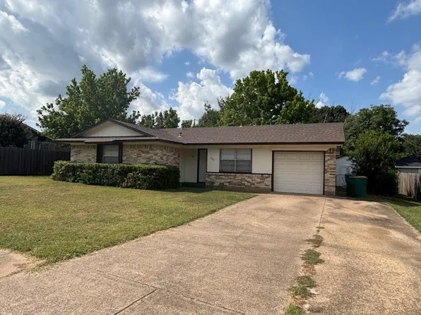 707 N Lisa Ln, Cedar Hill, TX 75104