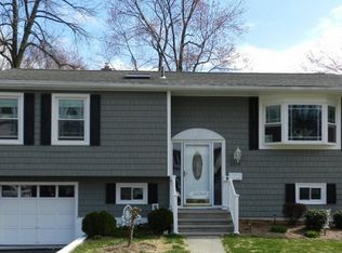 200 Elmwood Dr, Parsippany, NJ 07054