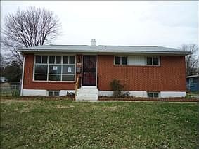 2nd image of 3806 Fernside Rd