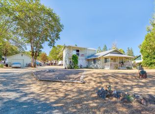 2829 Hamilton Ln, Grants Pass, OR 97527