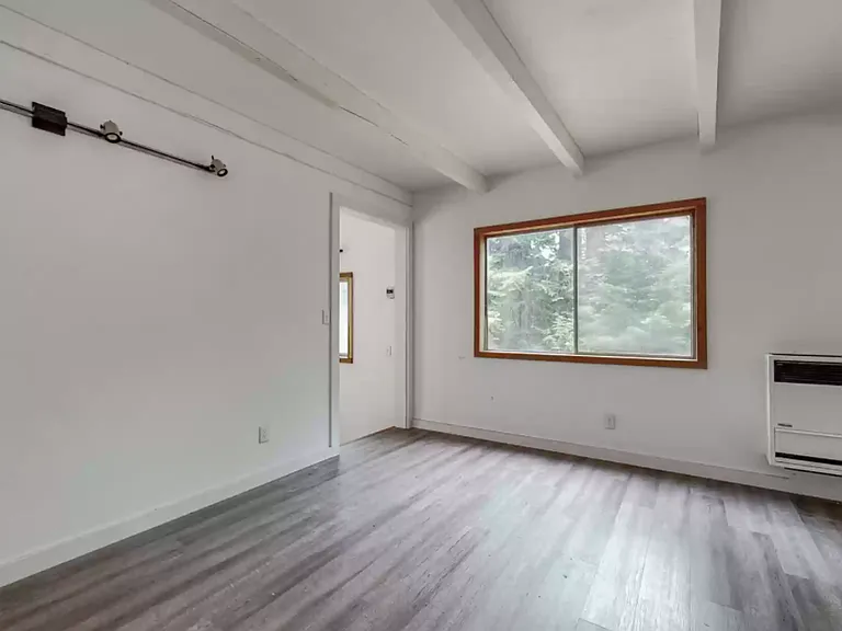4612 Greenwood Heights Dr — Photo 7