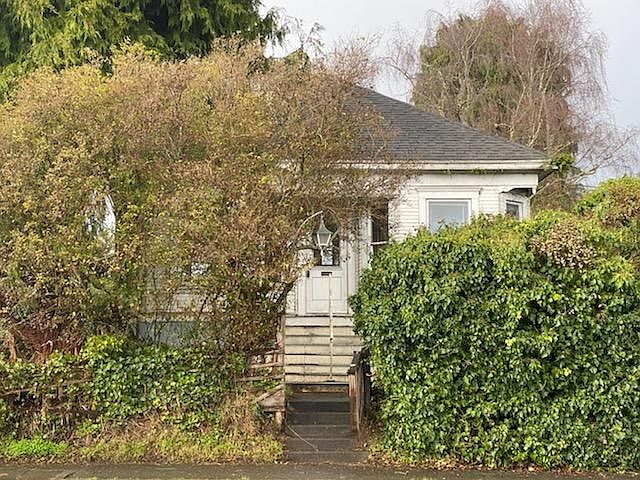 2nd image of 1630 Harrison Ave