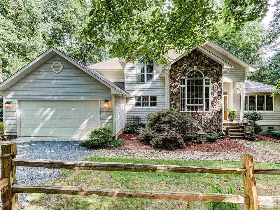 1st image of 112 Ironwood Pl