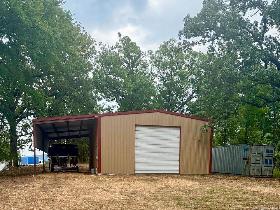 1st image of 25 Twin Creek Rd