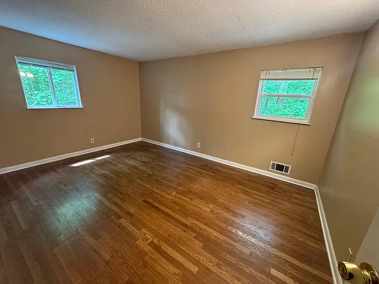 3982 Admiral Dr — Photo 12