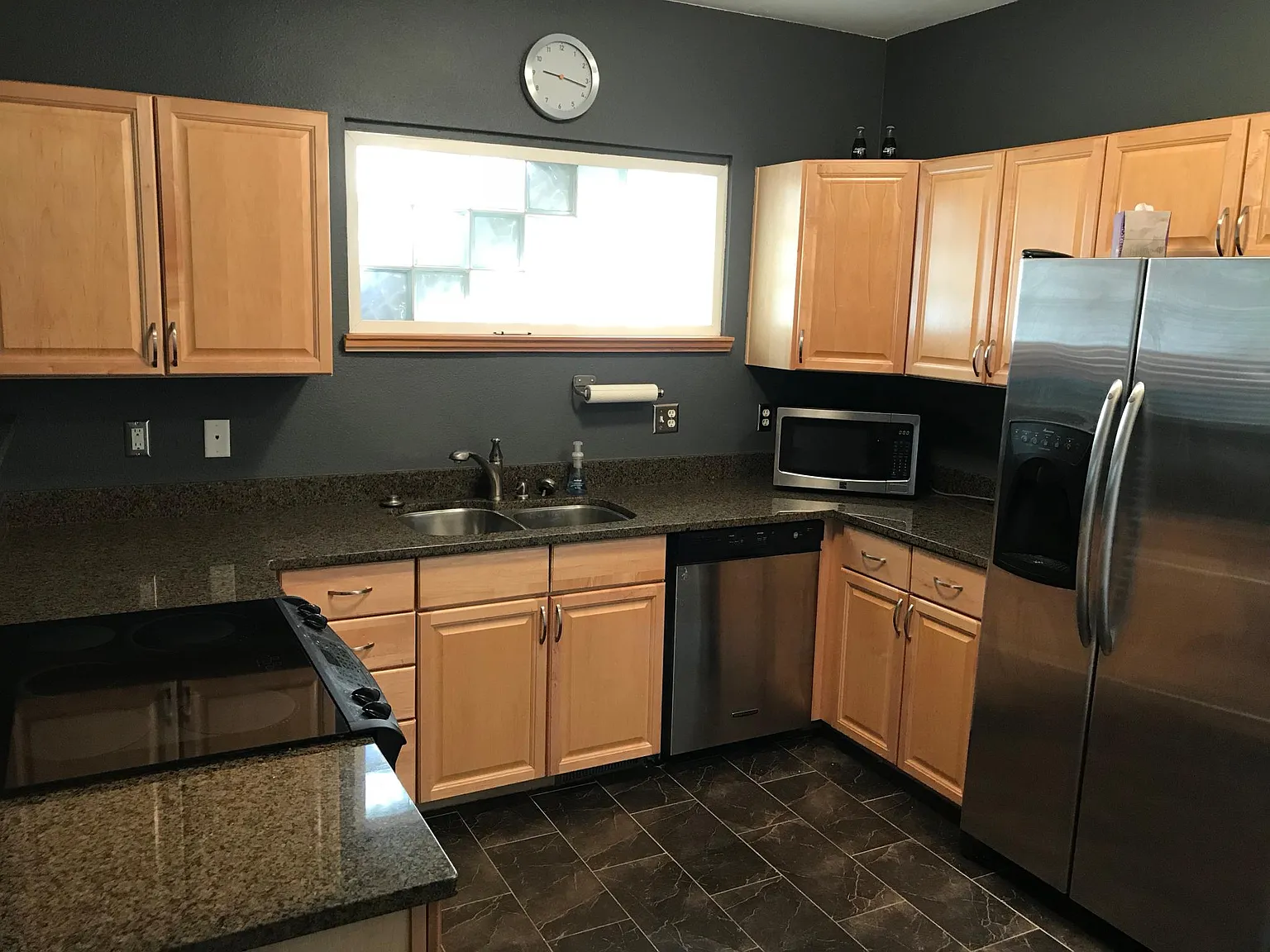 2400 Welton St — Photo 4