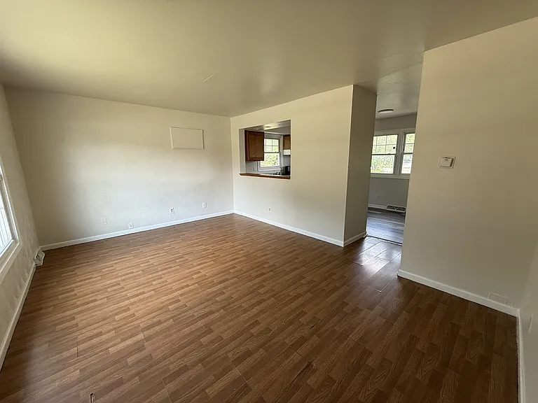 207 N Central Ave — Photo 2