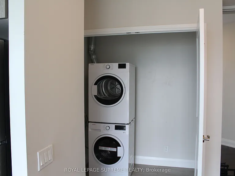 15 Lynch St #606 — Photo 17