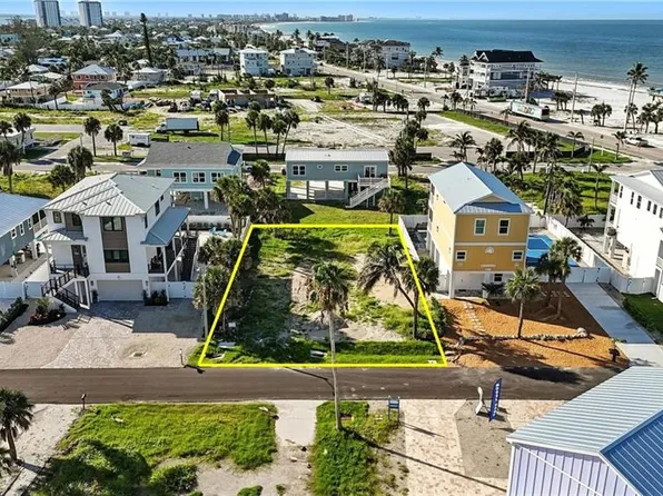 130 Mid Island DR, FORT MYERS BEACH, FL 33931