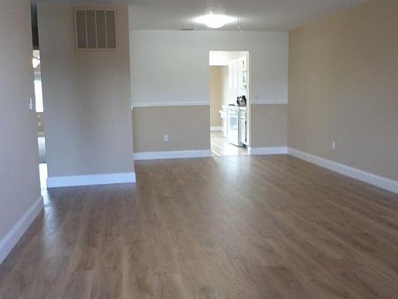 5th image of 5980 80th St N Unit 404