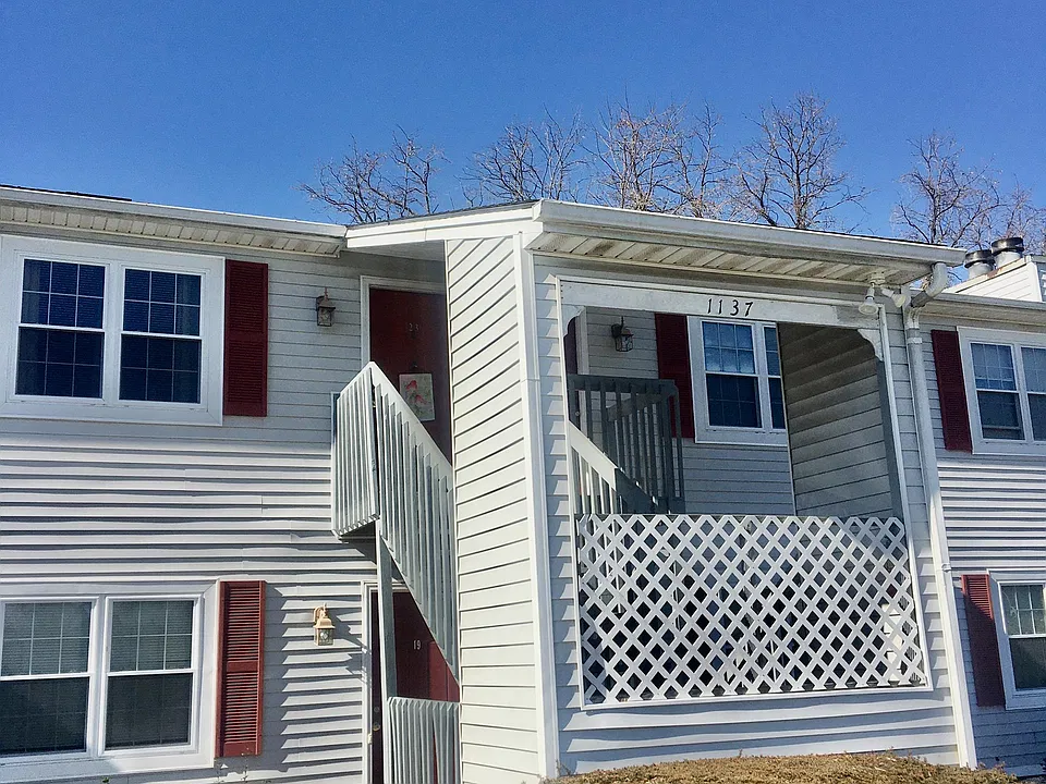 1137 Homestead Garden Ct #18