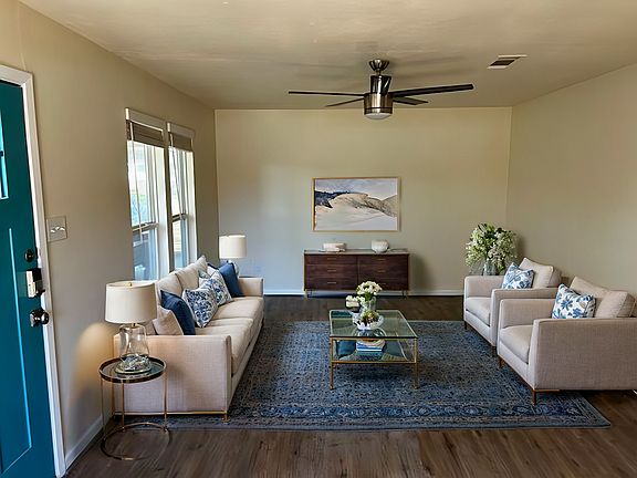 4th image of 7709 Eastcrest Dr #B