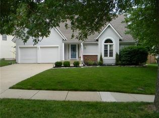 11613 Bond St, Overland Park, KS 66210