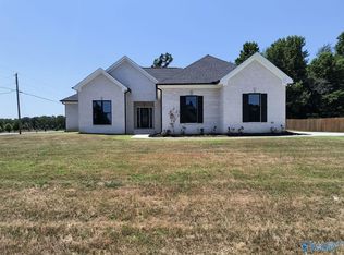 10480 Monks Dr, Athens, AL 35611