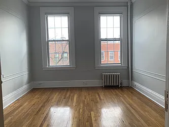 Rented by Avi Realty Manhattan