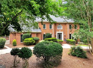 1320 Northcliff Trce, Roswell, GA 30076