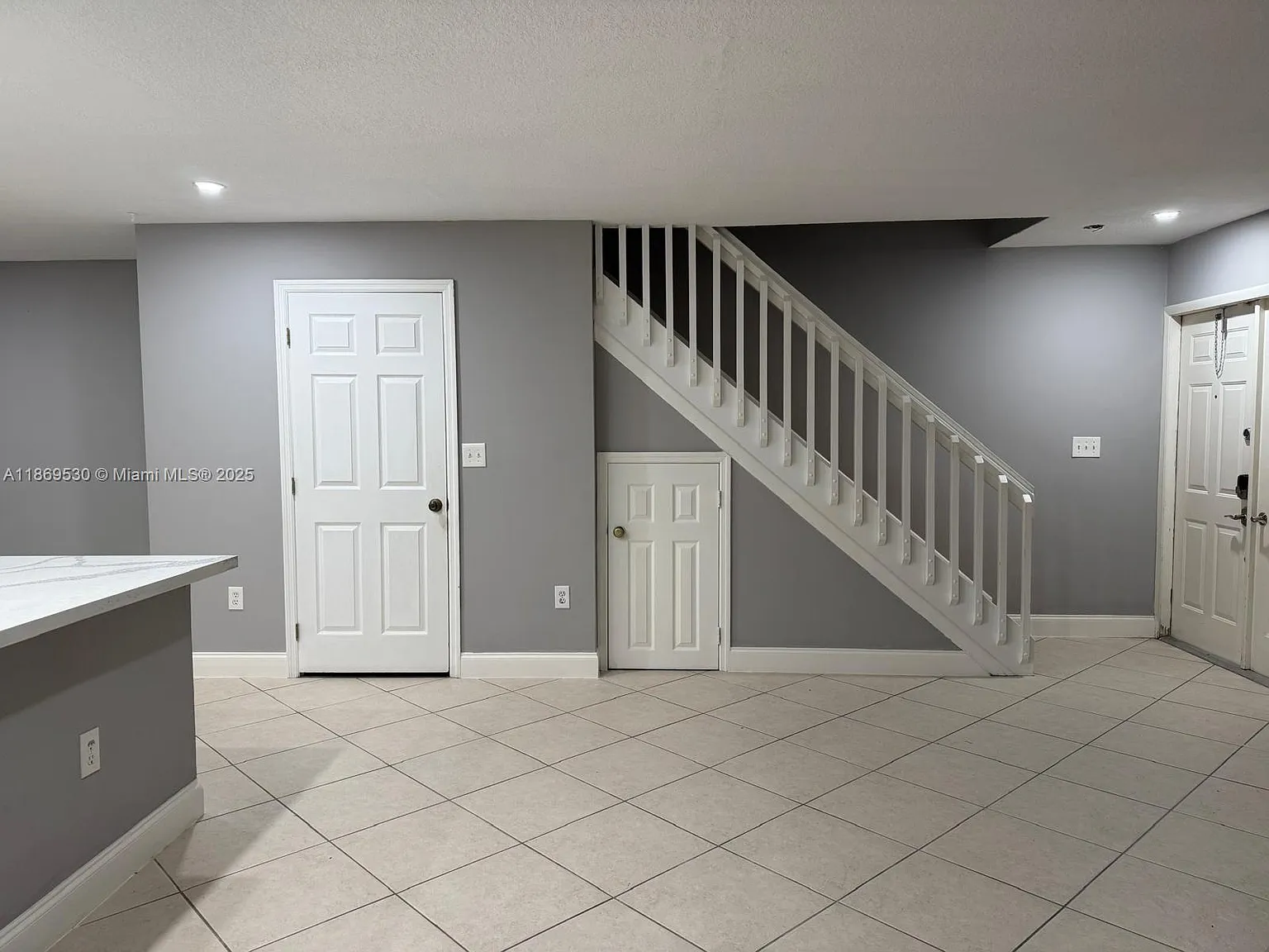 3 bed, 2.5 bath, 1506 sqft, $2,900 — Photo 3