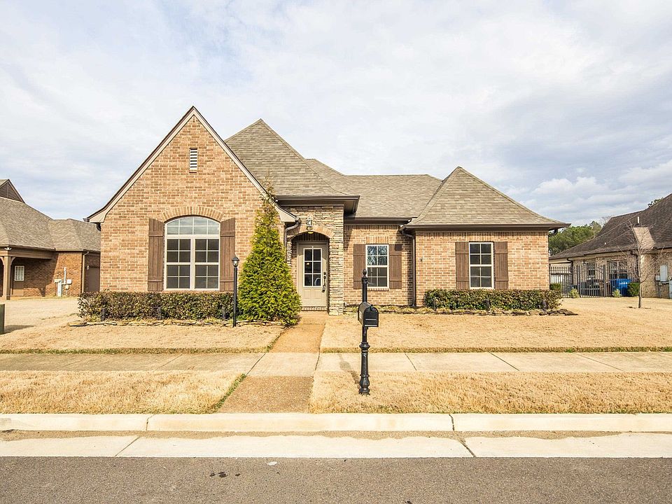 1st image of 5260 Spruce View Ln